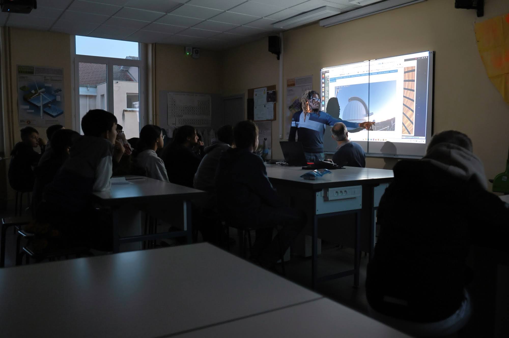Club sciences au collège Saint-Viateur